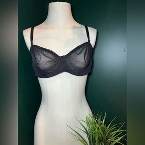 SKIMS - Black Ultra Fine Mesh Strapless Bra